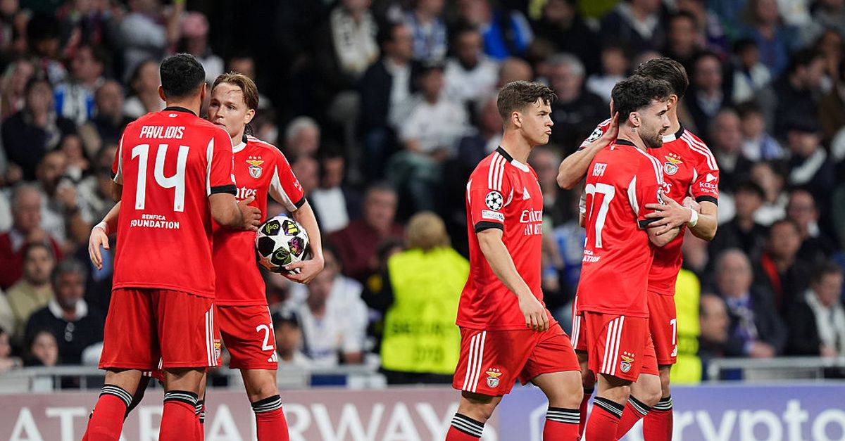 Benfica, solita magia di Mou: gol al 93' e vittoria contro lo Sporting Lisbona