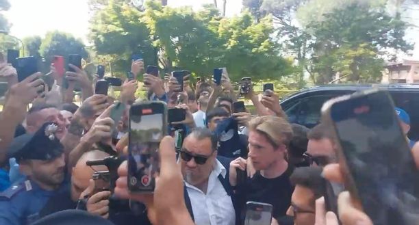 È IL DE BRUYNE DAY! Il belga è un nuovo calciatore del Napoli - immagine 9