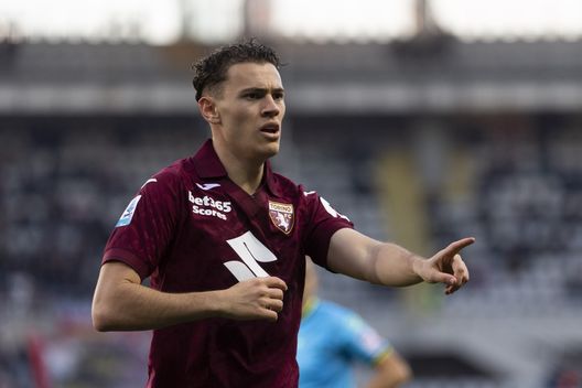 TURIN, ITALY - DECEMBER 13: Kristjan Asllani of Torino FC reacts during the Serie A match between Torino FC and US Cremonese at Stadio Olimpico Grande Torino on December 13, 2025 in Turin, Italy. (Photo by Stefano Guidi - Torino FC/Torino FC 1906 via Getty Images)