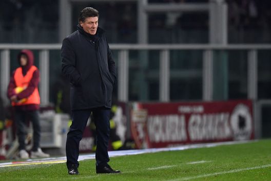 TURIN, ITALY - DECEMBER 21: Torino FC head coach Walter Mazzari looks dejected during the Serie A match between Torino FC and SPAL at Stadio Olimpico di Torino on December 21, 2019 in Turin, Italy. (Photo by Valerio Pennicino/Getty Images)