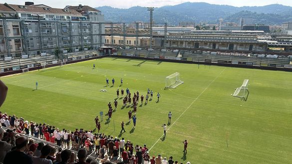 Filadelfia, allenamento a porte aperte: circa 2000 tifosi, si ferma Anjorin - immagine 21
