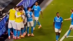 Lang in disparte al gol di Hojlund, il gesto da leader di Juan Jesus – IL VIDEO