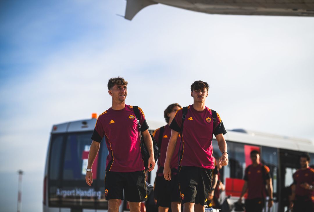In partenza per Pisa: la Roma si prepara alla sfida – FOTO GALLERY - immagine 13