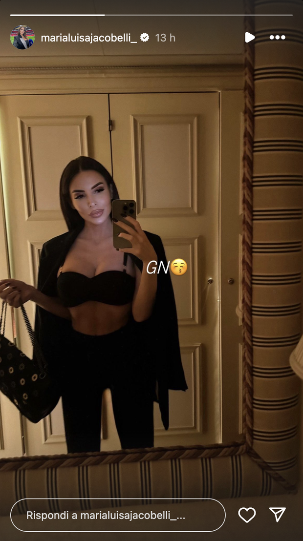 Marialuisa Jacobelli più sexy che mai: la scollatura è davvero mozzafiato- immagine 4