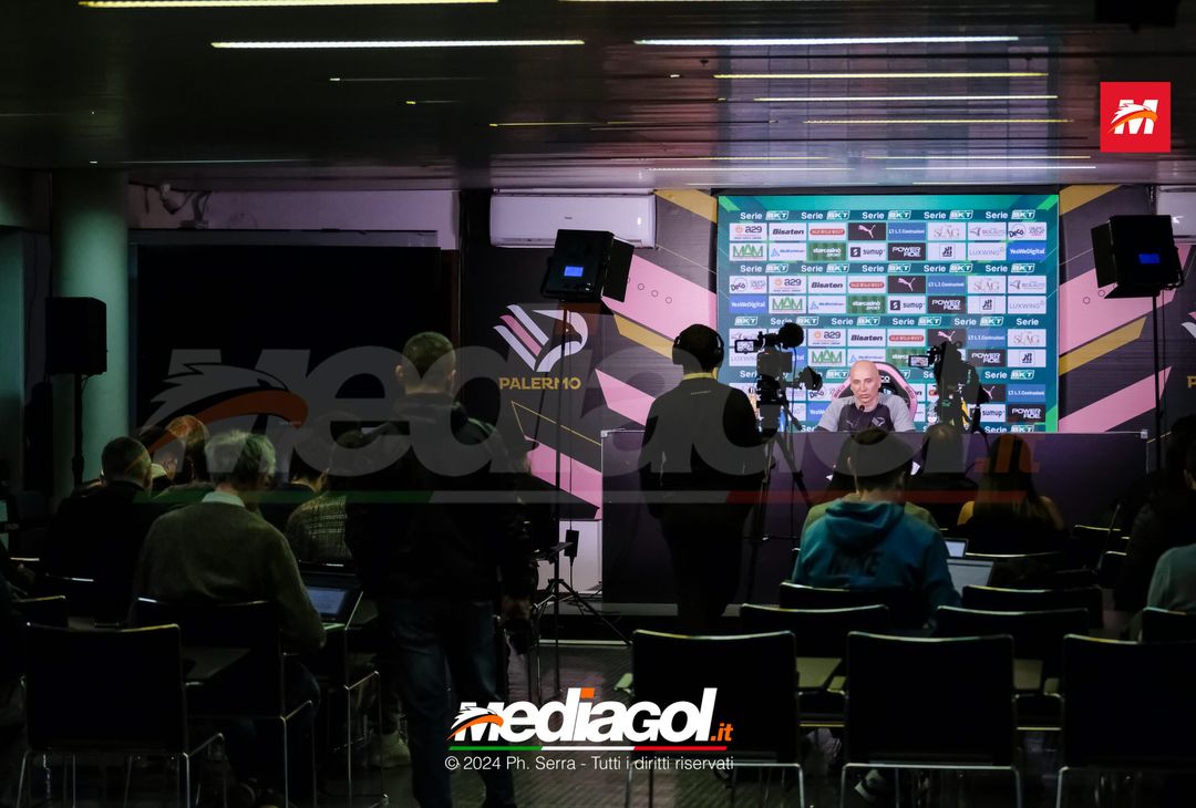 FOTO PALERMO, verso il Como: Corini in sala stampa (GALLERY) - immagine 6