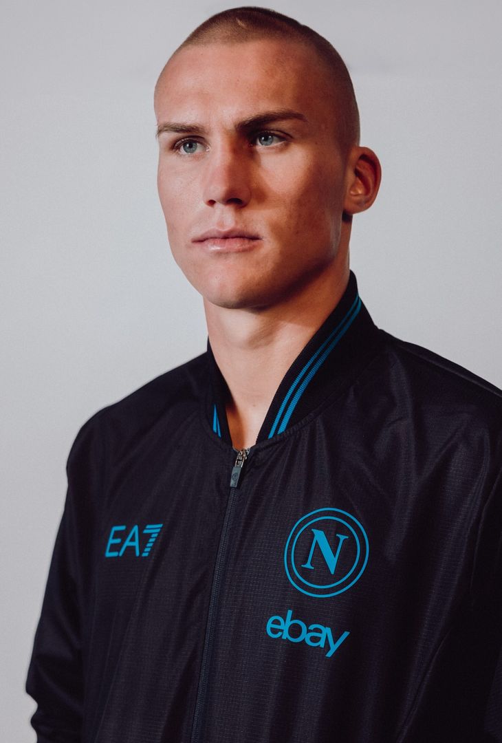 Da mercoledì il Napoli lancerà le nuove Anthem Jacket del club azzurro