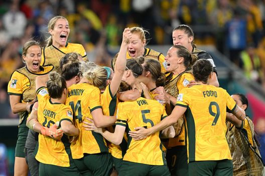 (Photo by Bradley Kanaris/Getty Images) Mondiali femminili, prosegue sogno Australia: eliminata ai rigori la Francia- immagine 9
