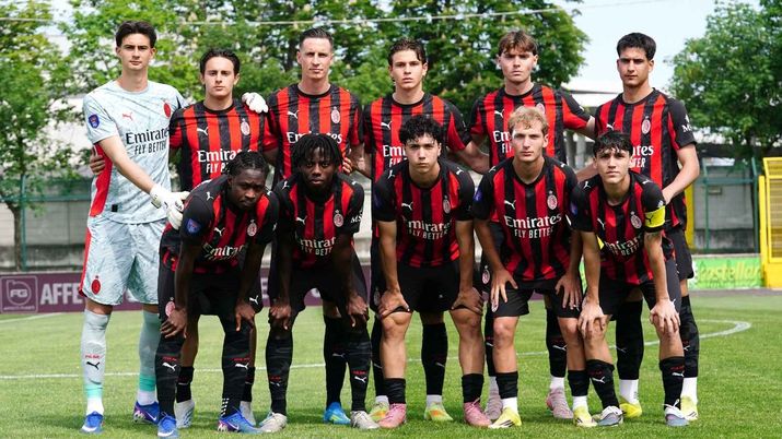 Una formazione del Milan Futuro in Serie D nella stagione 2025-2026
