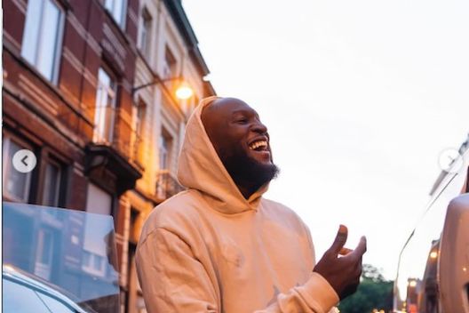 La foto pubblicata sul profilo Instagram dal belga Inter, ieri scambio Inzaghi-dirigenti: “Avanzamento sulla punta: in prima fila c’è…”- immagine 2