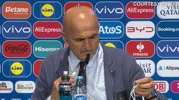 VIDEO / Spalletti incassa la domanda del giornalista svizzero. Poi replica così