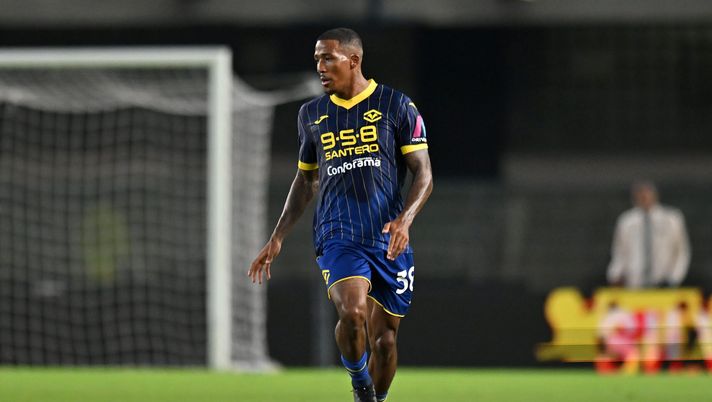 Lecce-Verona, espulsi Tchatchoua e Belahyane: salteranno il match con la Roma - immagine 1