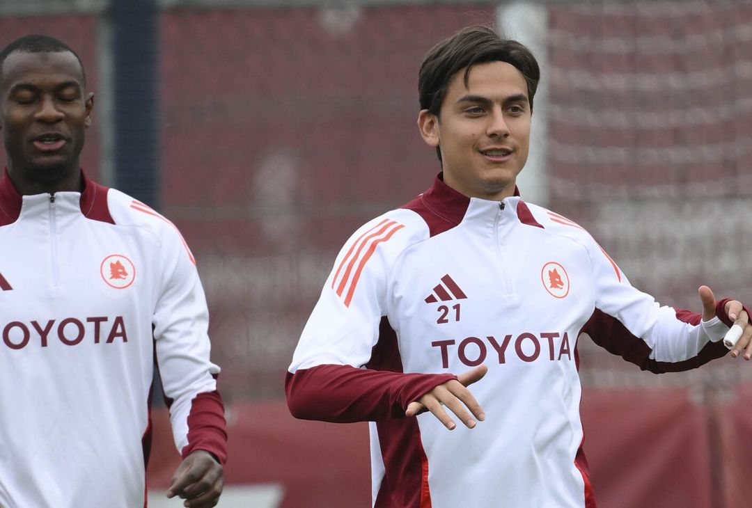 Roma, meno due giorni dal Napoli: Dybala parzialmente in gruppo – FOTO GALLERY - immagine 28