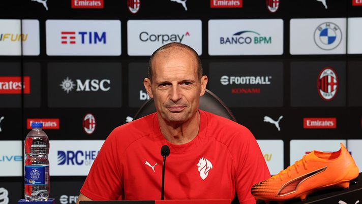 CAIRATE, ITALY - NOVEMBER 01: Head coach AC Milan Massimiliano Allegri speaks with the media during press conference at Milanello on November 01, 2025 in Cairate, Italy. (Photo by Claudio Villa/AC Milan via Getty Images) massimiliano-allegri-conferenza-stampa-parma-milan-tv-diretta-live-news-dichiarazioni-foto-frasi-parole
