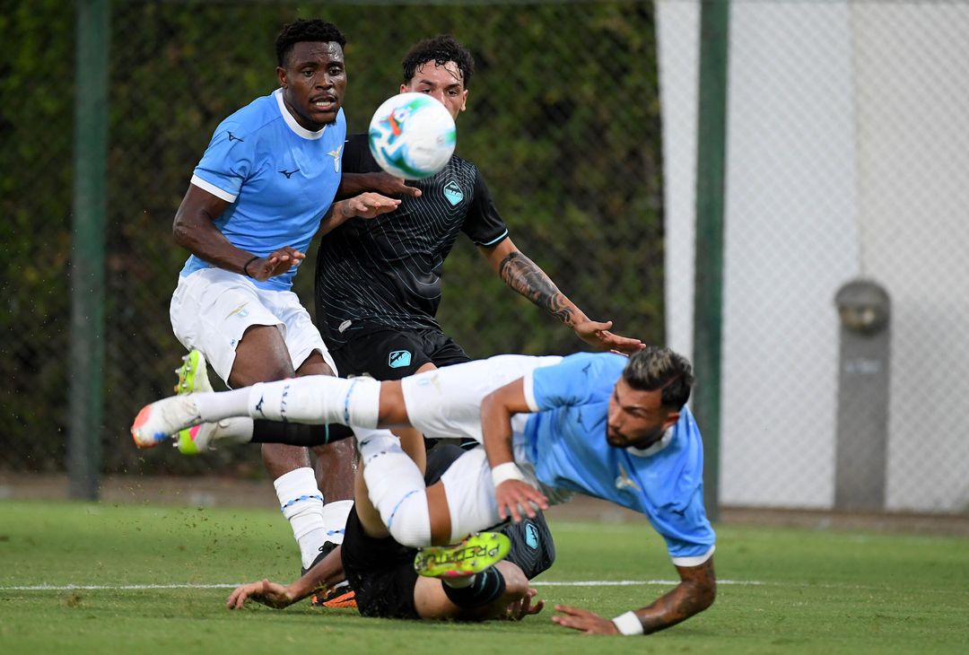 Dele-Bashiru e Castellanos