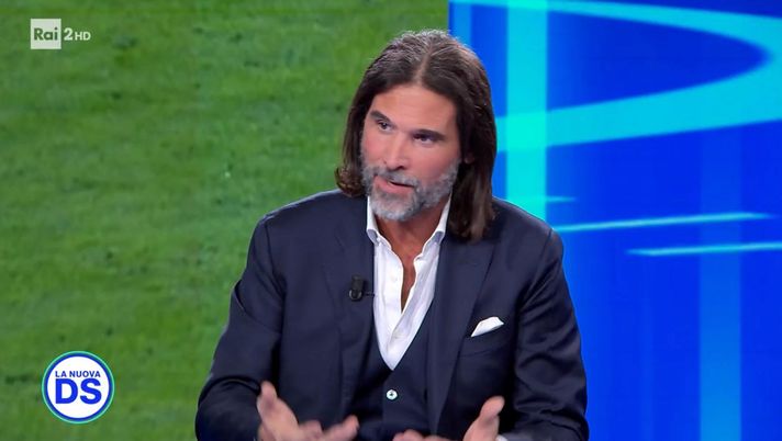 Adani alla Domenica Sportiva: “Ragazzi, il rigore dato dal guardalinee è un capitolo nuovo” Adani alla Domenica Sportiva: “Ragazzi, il rigore dato dal guardalinee è un capitolo nuovo” - immagine 1