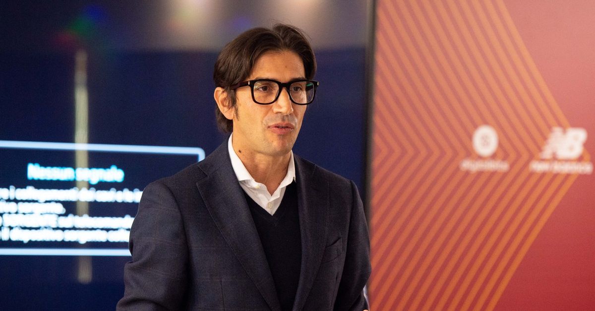 Milan Sassuolo, parla Calvarese: “Loftus Cheek? Secondo me non è fallo, ecco perchè” Milan Sassuolo, parla Calvarese: “Loftus Cheek? Secondo me non è fallo, ecco perchè”