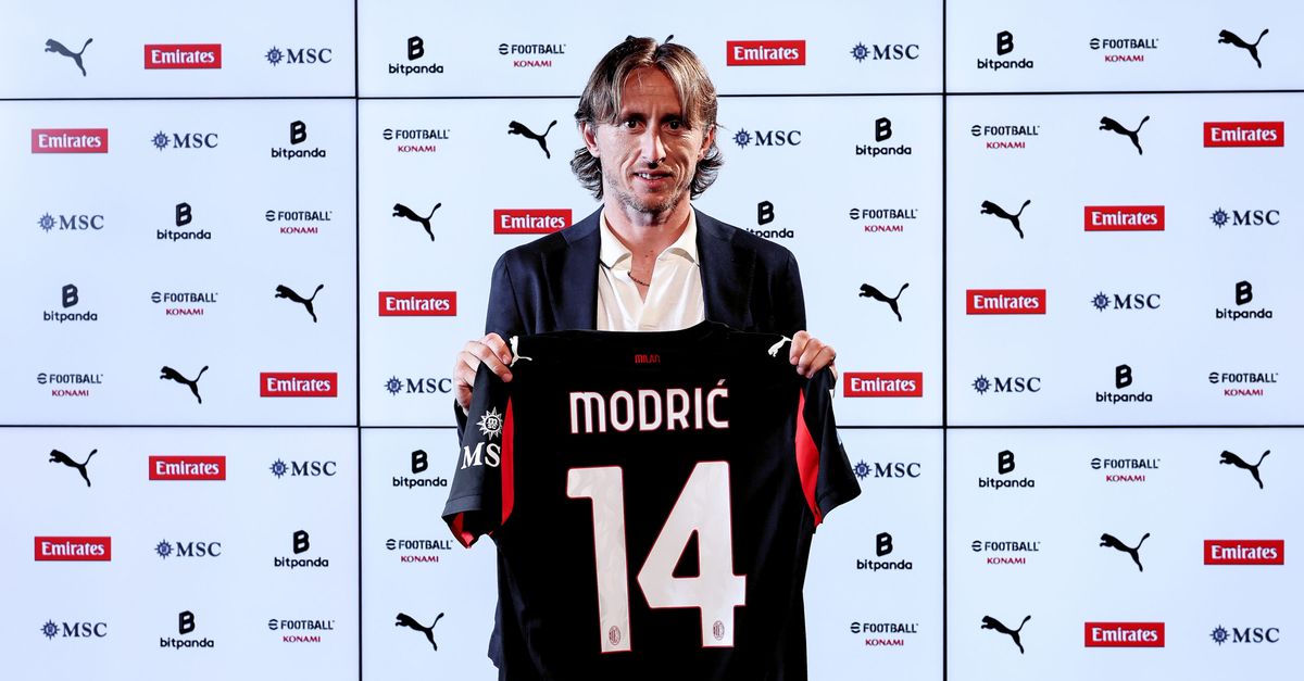 Modric Milan: l’accoglienza trionfale e il benvenuto di Kaká Modric Milan: l’accoglienza trionfale e il benvenuto di Kaká