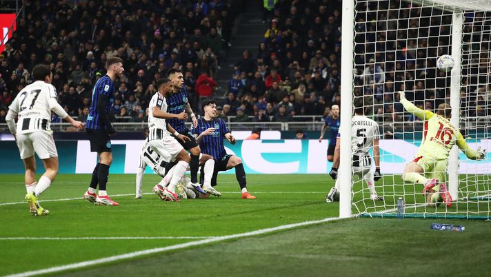 Alessandro Bastoni (difensore Inter) | Serie A News (foto Getty Images) Bufera internazionale dopo Inter-Juventus. CBS Sports: “L’arbitro il giocatore migliore” - immagine 1