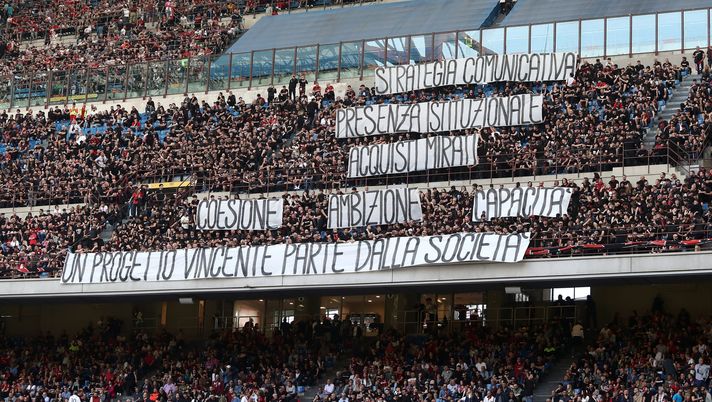 Protesta Curva Sud Milan-Genoa 3-3 Serie A News 2023-24