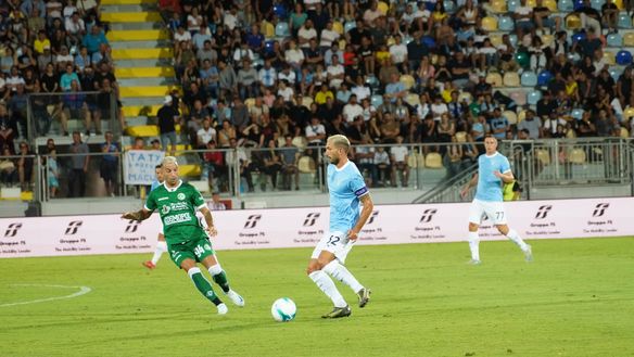 si ringrazia la redazione di Sportitalia per la concessione delle foto Avellino-Lazio di rigore: all’ultimo minuto, Guendouzi dal dischetto- immagine 3