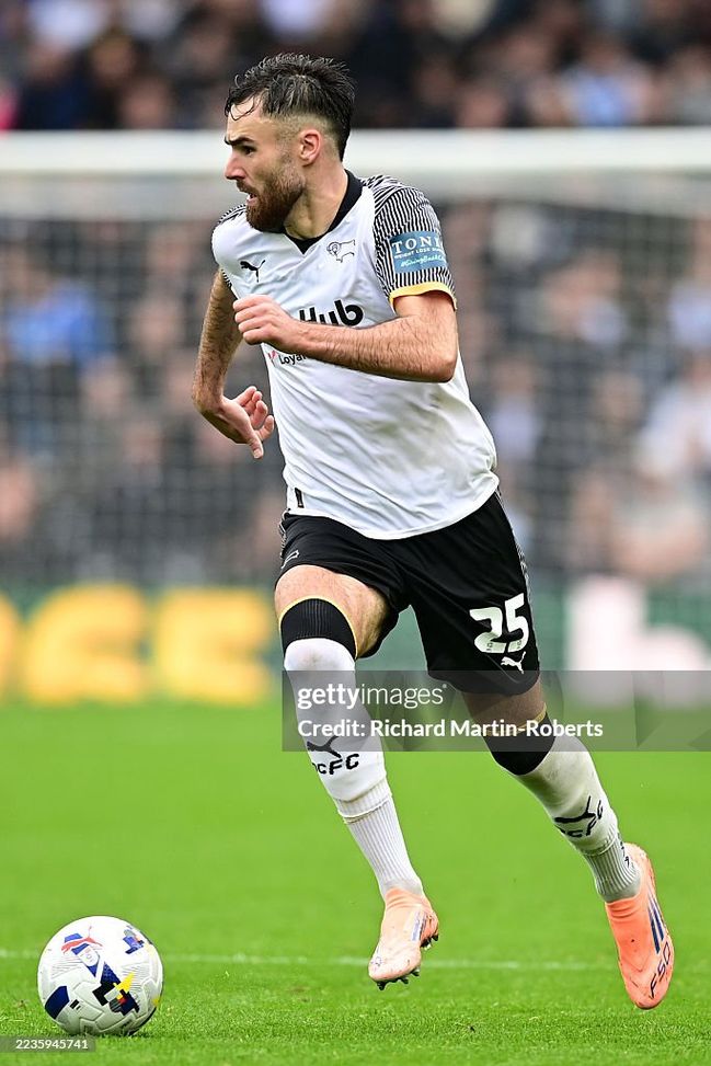 DERBY, INGHILTERRA – 20 SETTEMBRE: Ben Brereton Diaz del Derby County in azione durante la partita di Sky Bet Championship tra Derby County e Preston North End al Pride Park il 20 settembre 2025 a Derby, Inghilterra. (Foto di Richard Martin-Roberts/Getty Images) Derby-Hull City in diretta streaming gratis: dove vedere la partita- immagine 3