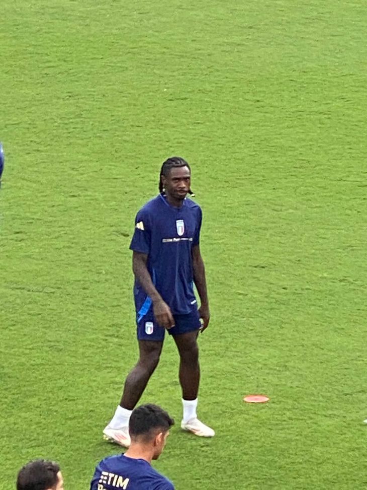 FOTO VN – Tutto a posto per Kean. È regolarmente in gruppo con gli Azzurri- immagine 2