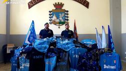 Napoli, blitz della GDF: sequestrati oltre 20mila articoli contraffatti SSC Napoli