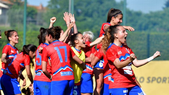 ROME, ITALY - MAY 07: Napoli femminile player celebrate a victory after the women Serie B match between Lazio Women and Napoli Femminile at the Formello sport centre on May 07, 2023 in Rome, Italy. (Photo by Marco Rosi - SS Lazio/Getty Images) Napoli Women, tre addii: salutano Muth, Sciabica e Thisgaard - immagine 1