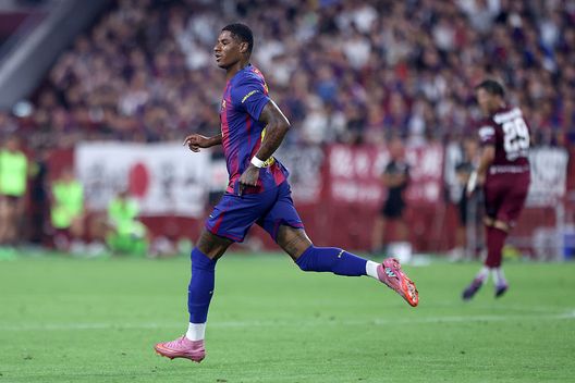 KOBE, Giappone - 27 luglio Marcus Rashford durante l'amichevole pre-stagionale tra il Vissel Kobe e il Barcelona al Noevir Stadium di Kobe (Photo by Paul Miller/Getty Images) La diretta di Vissel Kobe-Barcellona è un flop: i blaugrana rimborseranno i propri tifosi- immagine 2