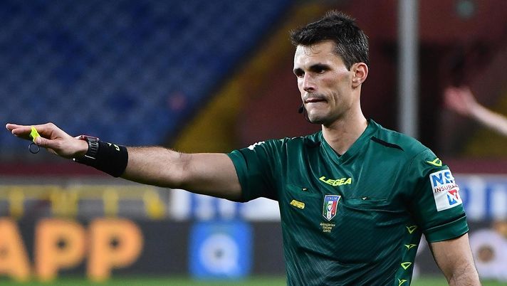 Refeere Matteo Marchetti during the Italian Serie A match Genoa Cfc vs Hellas Verona Football Club 1903 at Luigi Ferraris stadium in Genoa, Italy, 20 February 2021.
ANSA/LUCA ZENNARO Milan-Udinese, arbitra Marchetti. Ecco le designazioni delle altre partite di Serie A - immagine 1