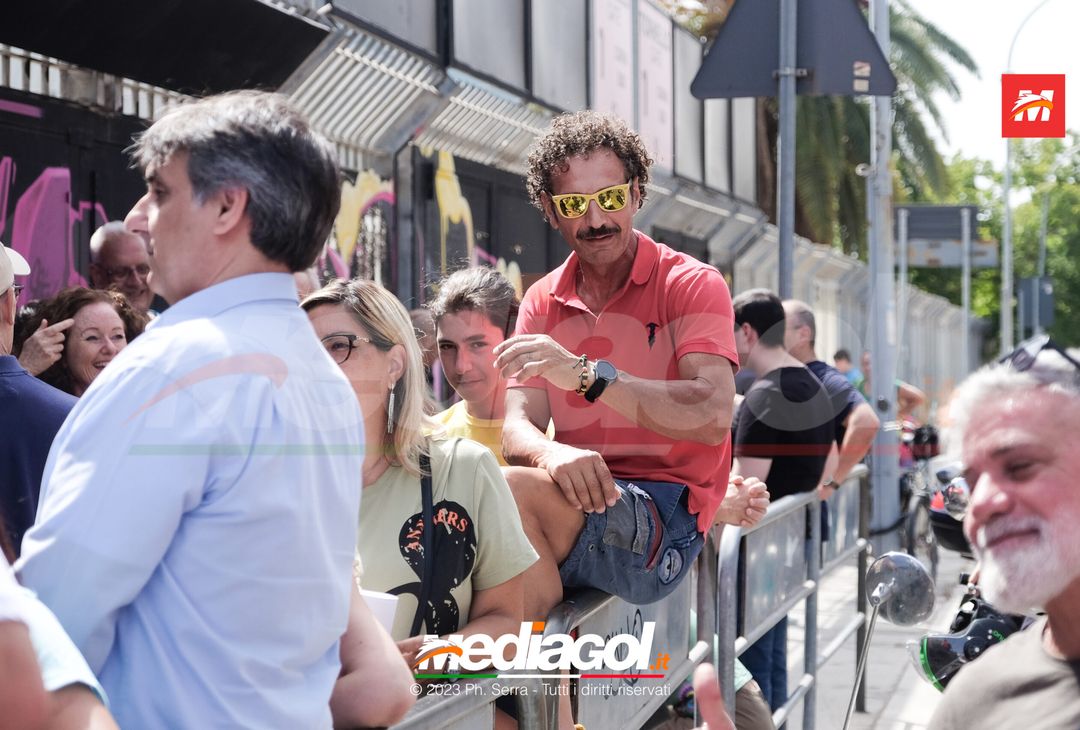 FOTO Palermo, fila al Barbera. Tifosi ritirano la tessera dell’abbonamento (GALLERY) - immagine 8