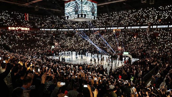 Belgrado, dal Partizan 300 biglietti per il derby di Eurolega di basket: “No” dei tifosi Stella Rossa Belgrado, dal Partizan 300 biglietti per il derby di Eurolega di basket: “No” dei tifosi Stella Rossa - immagine 1