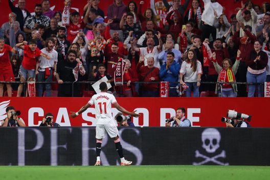 3-0 al Granada, Siviglia a valanga nel derby andaluso- immagine 2