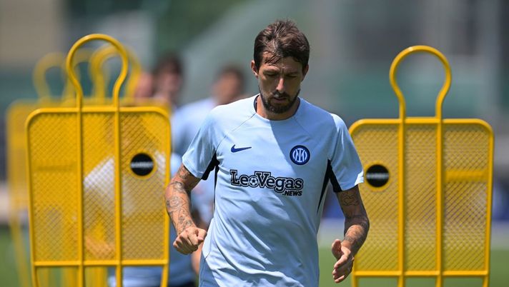 Verso Inter-Milan, seduta senza i nazionali: Acerbi e Sensi in gruppo - immagine 1