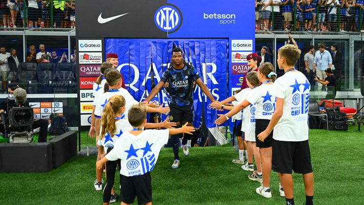 Sportitalia- Dumfries, l’Inter ha chiesto una risposta sul rinnovo. Giorni di attesa - immagine 1