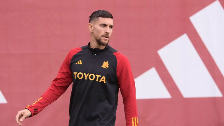 Roma, la ripresa degli allenamenti senza i nazionali: in gruppo anche Pellegrini - immagine 1