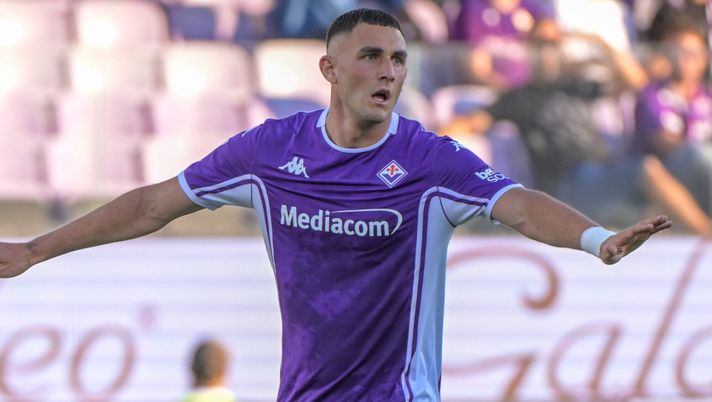 GERMOGLI PH: 21 SETTEMBRE 2025 FIRENZE STADIO ARTEMIO FRANCHI SERIE A FIORENTINA VS COMO NELLA FOTO PICCOLI In Azzurro come in viola: ora è Piccoli a scaldarsi per rilevare Kean - immagine 1