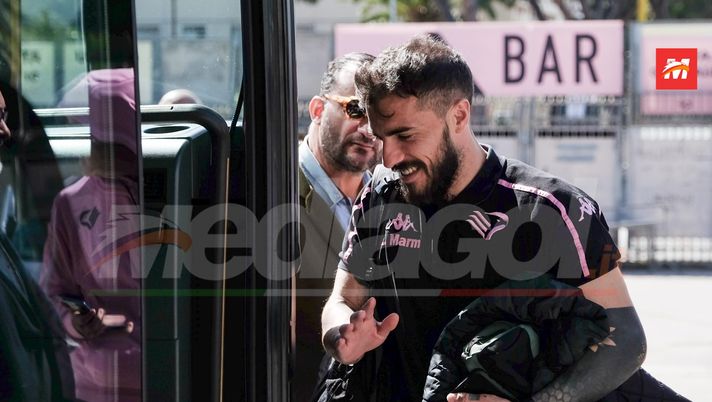 Palermo, jolly Valente: cuore rosanero, gamba e record! Nicola lascia da beniamino  Palermo, jolly Valente: cuore rosanero, gamba e record! Nicola lascia da beniamino - immagine 1