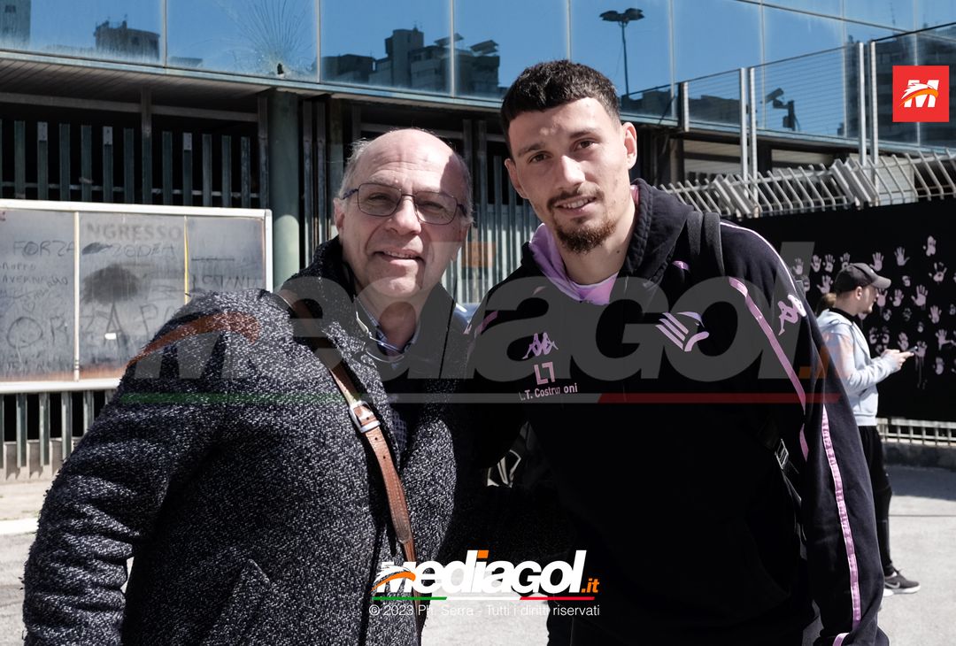 FOTO Cittadella-Palermo, la squadra in partenza dal “Renzo Barbera” (GALLERY) - immagine 21