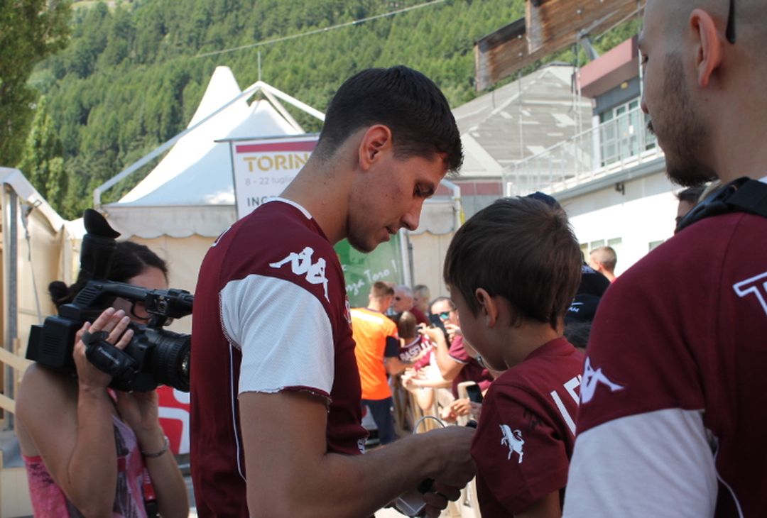 Fotogallery – Torino a Bormio: l’allenamento e l’abbraccio ai tifosi - immagine 42