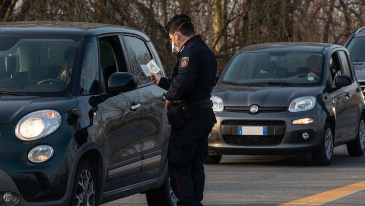 CASALPUSTERLENGO, ITALY - FEBRUARY 24: <> on February 24, 2020 in Casalpusterlengo, south-west Milan, Italy. Casalpusterlengo is one of the ten small towns placed under lockdown after coronavirus sparked infections throughout the Lombardy region. Italy is the last country to be hit hard by the virus with five dead and more than 224 infected as of today. The spread marks Europe’s biggest outbreak, prompting Italian Government to issue draconian safety measures. (Photo by Emanuele Cremaschi/Getty Images) Carlino – Bologna-Monaco, agguato ultras ai tifosi monegaschi - immagine 1