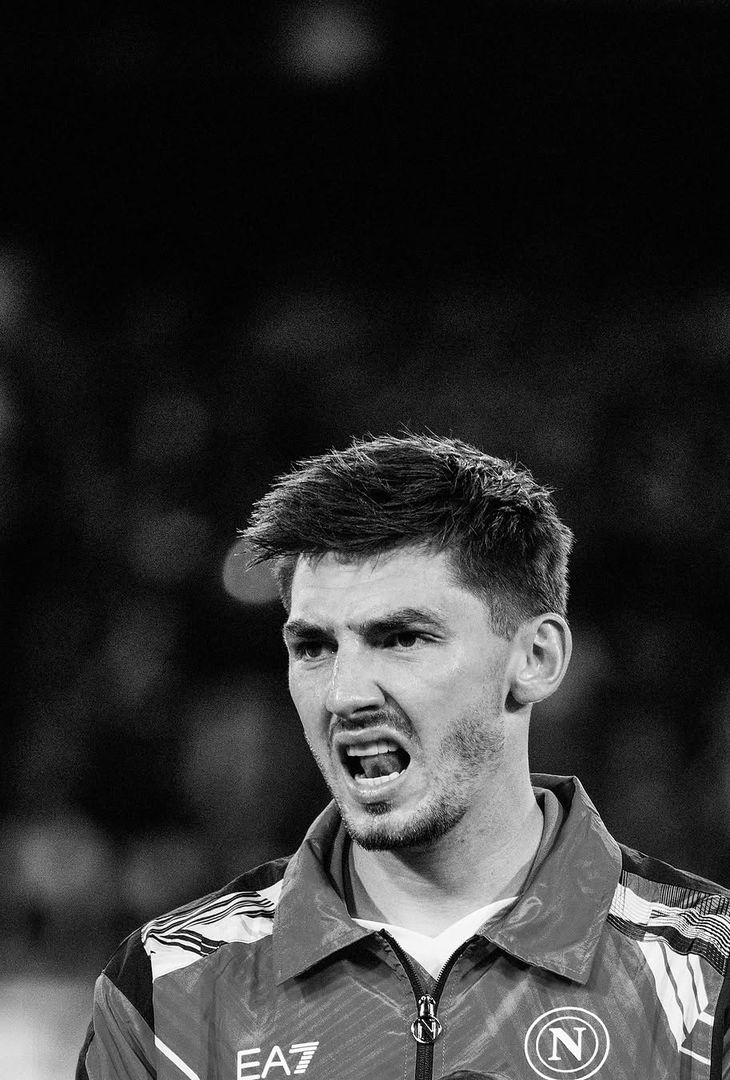 GALLERY Napoli coraggioso contro il Milan: i suggestivi scatti del match - immagine 16