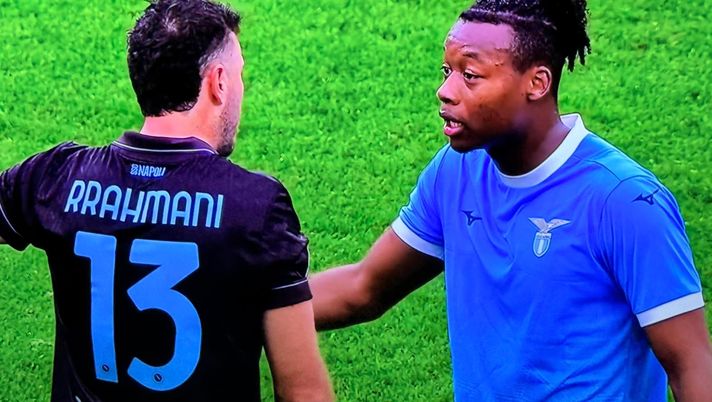 Lazio-Napoli 0-2, espulso Noslin per doppia ammonizione: biancocelesti in dieci Lazio-Napoli 0-2, espulso Noslin per doppia ammonizione: biancocelesti in dieci - immagine 1