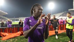 Kean, razzismo social: “Scimmia di m…”. Lui pubblica tutto, la società denuncia