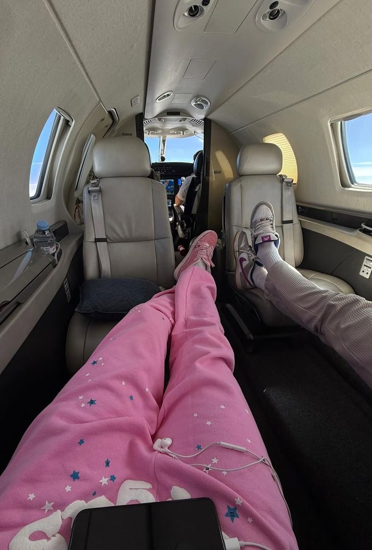 Elmas ironizza sui social in attesa del 2026: viaggi, campo e mister yes –  LE FOTO - immagine 3