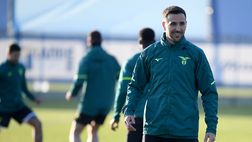 Lazio, Sarri in emergenza a centrocampo: riecco Vecino da titolare