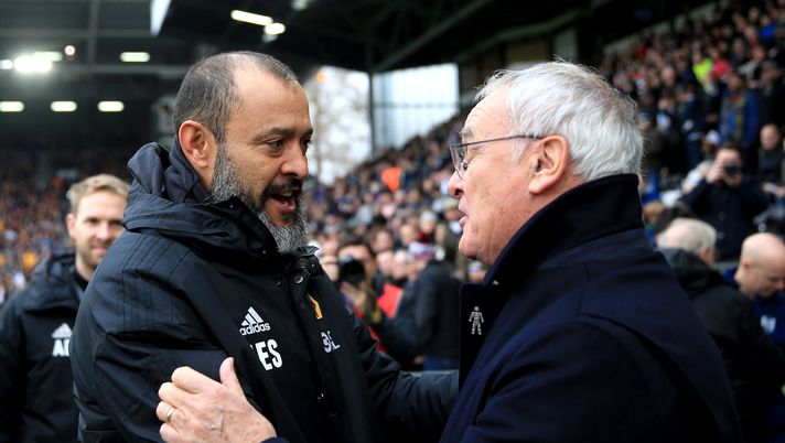 LONDON, ENGLAND - DECEMBER 26: Nuno Espirito Santo, Manager of Wolverhampton Wanderers and Claudio Ranieri, Manager of Fulham shake hands prior to the Premier League match between Fulham FC and Wolverhampton Wanderers at Craven Cottage on December 26, 2018 in London, United Kingdom. (Photo by Marc Atkins/Getty Images) ranieri espirito santo
