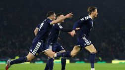 McTominay rovescia la Danimarca: la Scozia va ai Mondiali! Playoff per Hojlund