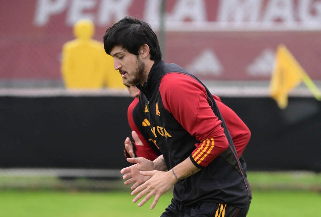 Roma Lallenamento In Vista Dello Slavia Praga Foto Gallery