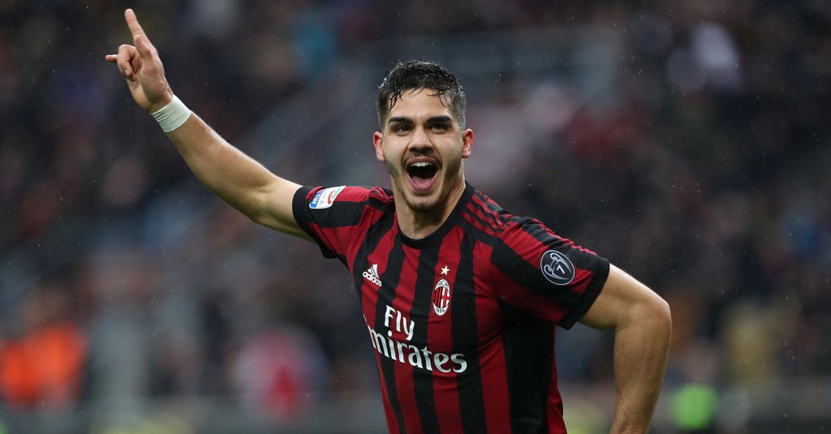 André Silva: "La grandezza del Milan mi ha insegnato ad essere umile"